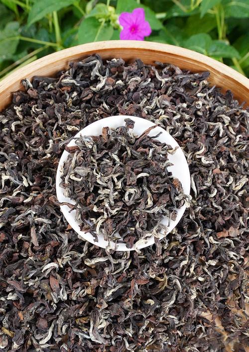 Oriental Beauty Tea(Dongfang Meiren): Taiwan’s Insect-Kissed Oolong Treasure - NebuTea
